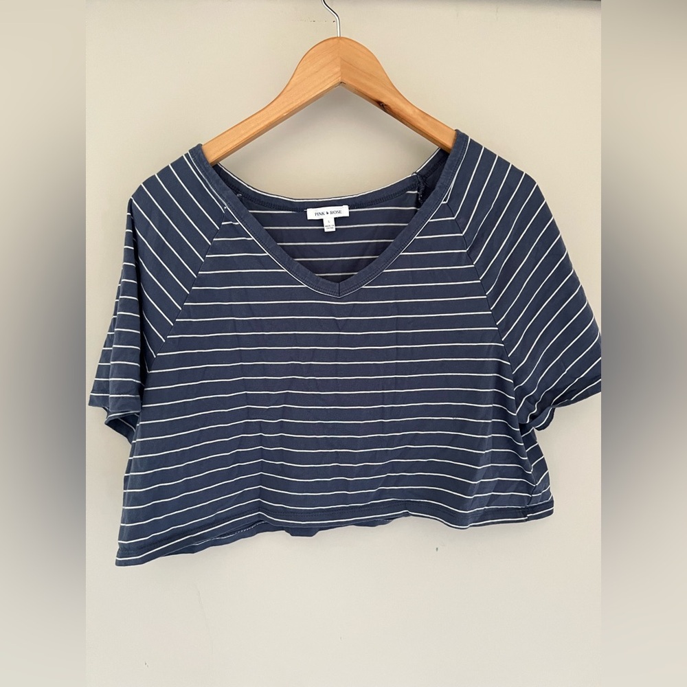 Blue and white striped cropped t shirt women’s size large